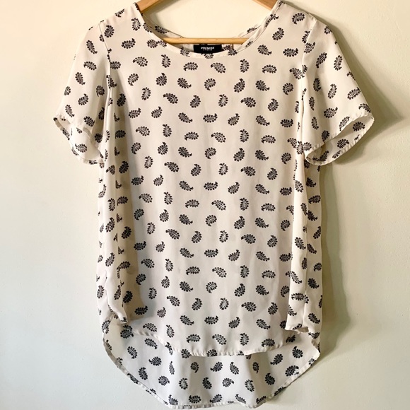 CLOSING SALE! 
🎉HP!!🎉 Premise Studio | White Sheer Top - Picture 1 of 3
